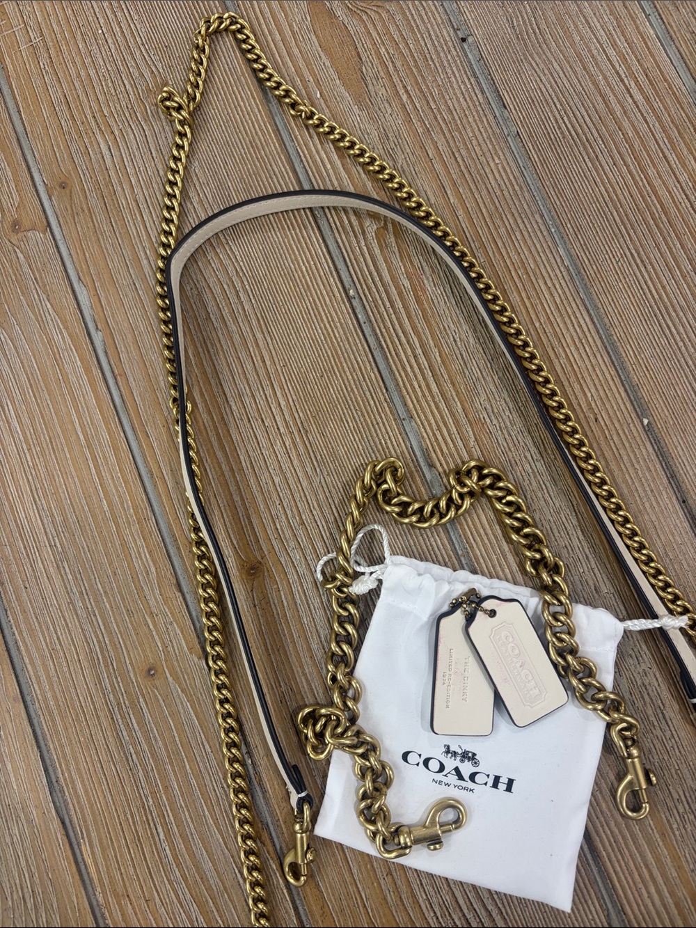 Coach Cream Leather Crossbody with Gold Chain Strap (extra straps) - Picture 5 of 5